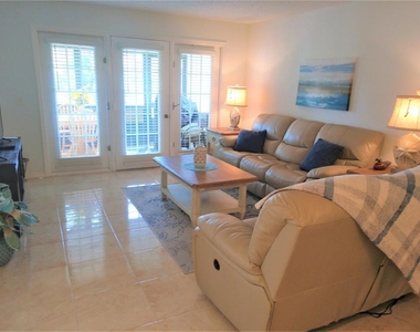 307 Pine Hollow Circle - Photo Thumbnail 9