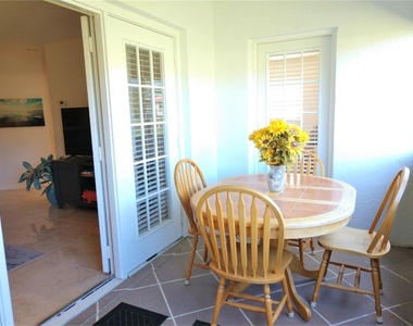 307 Pine Hollow Circle - Photo Thumbnail 15