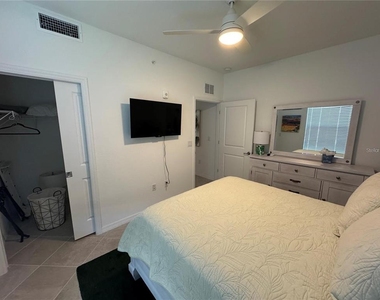 12390 Wellen Golf Street - Photo Thumbnail 22
