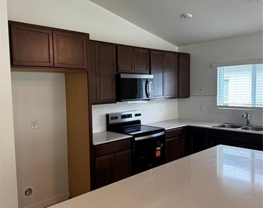 3016 Upton Street - Photo Thumbnail 3