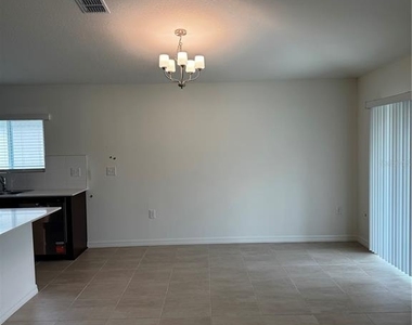 3016 Upton Street - Photo Thumbnail 9