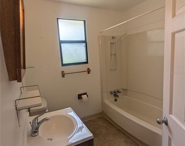 6635 Se 221st Street - Photo Thumbnail 19