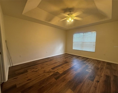 10654 Nw 9th Road - Photo Thumbnail 3