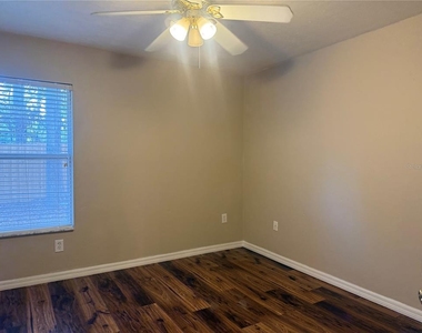 10654 Nw 9th Road - Photo Thumbnail 5