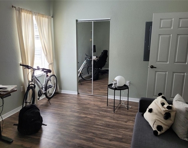 4833 Sw 91st Terrace - Photo Thumbnail 13
