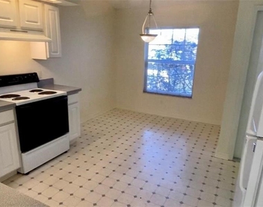 602 Huron Place - Photo Thumbnail 1