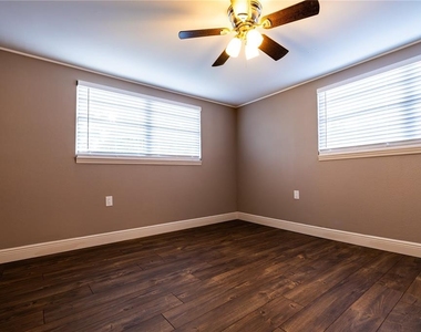 2026 Sunset Lane - Photo Thumbnail 24