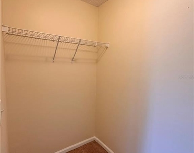 89 Berkshire Lane - Photo Thumbnail 15