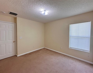 89 Berkshire Lane - Photo Thumbnail 21