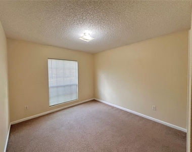 89 Berkshire Lane - Photo Thumbnail 26
