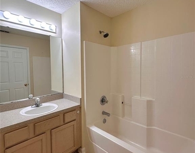 89 Berkshire Lane - Photo Thumbnail 24