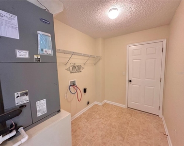 89 Berkshire Lane - Photo Thumbnail 27