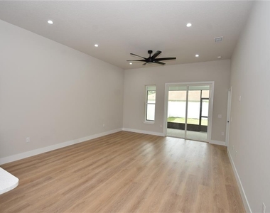18 Wood Amber Lane - Photo Thumbnail 15