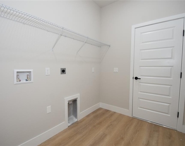 18 Wood Amber Lane - Photo Thumbnail 14