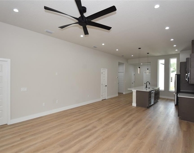 18 Wood Amber Lane - Photo Thumbnail 17