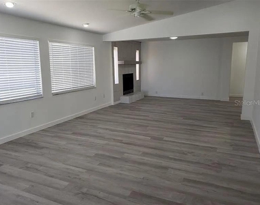 2 Cheyenne Court - Photo Thumbnail 3