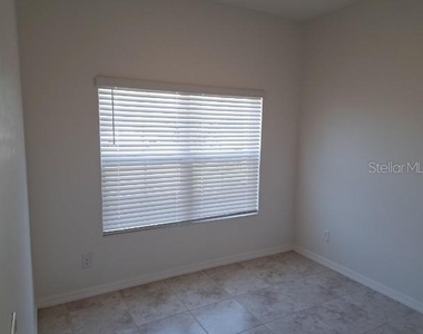 26077 Sandhill Boulevard - Photo Thumbnail 8