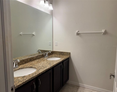 26077 Sandhill Boulevard - Photo Thumbnail 11