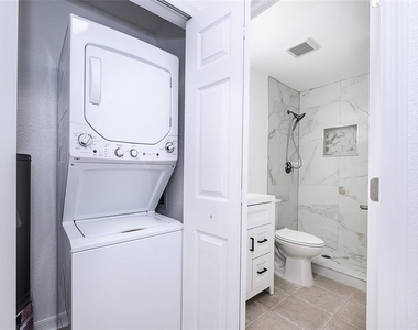 1001 W Marion Avenue - Photo Thumbnail 14