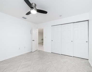 1001 W Marion Avenue - Photo Thumbnail 34
