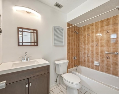 1326 Birchcrest Boulevard - Photo Thumbnail 5