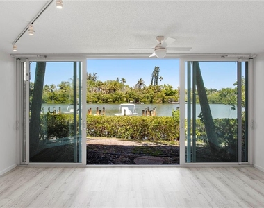 6700 Gulf Of Mexico Drive - Photo Thumbnail 15