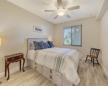 16814 Vardon Terrace - Photo Thumbnail 31