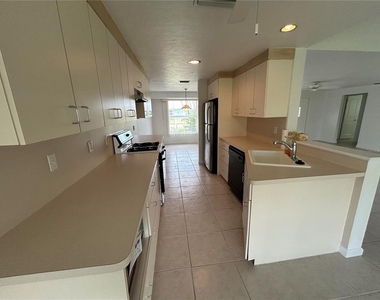4411 Sailfish Lane - Photo Thumbnail 5