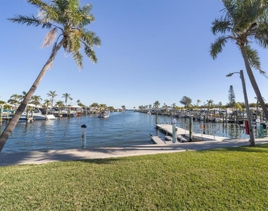 885 Spanish Drive N - Photo Thumbnail 43