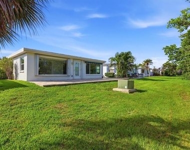 885 Spanish Drive N - Photo Thumbnail 31