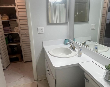 995 Laguna Drive - Photo Thumbnail 20
