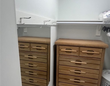 995 Laguna Drive - Photo Thumbnail 12