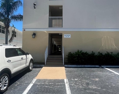 995 Laguna Drive - Photo Thumbnail 46