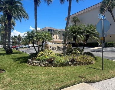 995 Laguna Drive - Photo Thumbnail 43