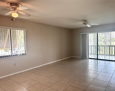 5207 Willow Links - Photo Thumbnail 5
