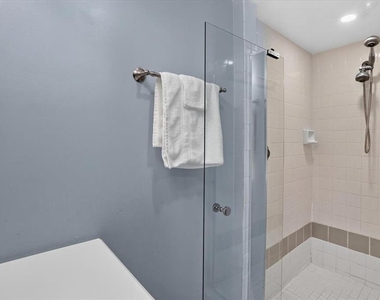 2407 Palma Sola Boulevard - Photo Thumbnail 21