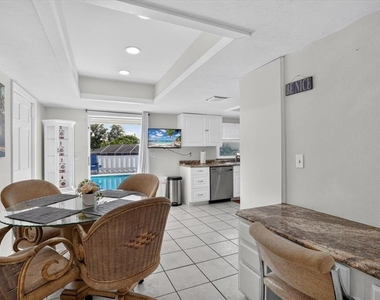 2407 Palma Sola Boulevard - Photo Thumbnail 9