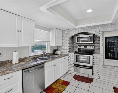 2407 Palma Sola Boulevard - Photo Thumbnail 12