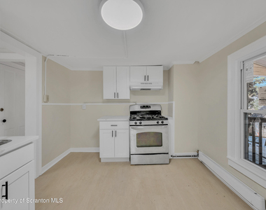 629 R Beech Street - Photo Thumbnail 5