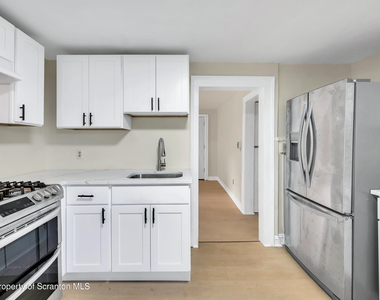 629 R Beech Street - Photo Thumbnail 5