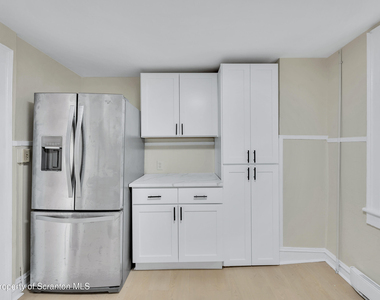 629 R Beech Street - Photo Thumbnail 16