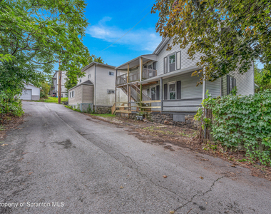 629 R Beech Street - Photo Thumbnail 6