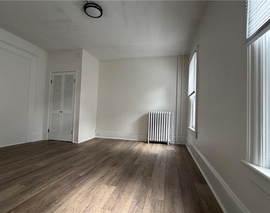 2026 Ealer Street - Photo Thumbnail 15