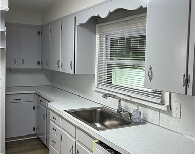 2026 Ealer Street - Photo Thumbnail 21