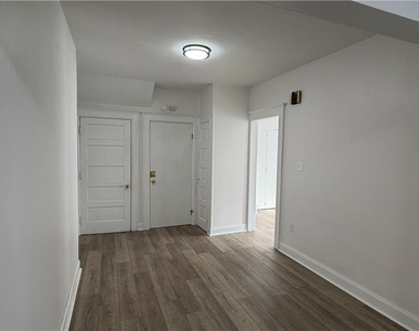 2026 Ealer Street - Photo Thumbnail 8