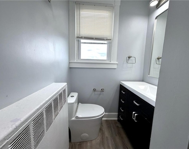 700 Wolf Avenue - Photo Thumbnail 10