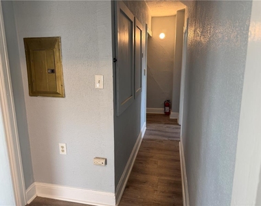 700 Wolf Avenue - Photo Thumbnail 13