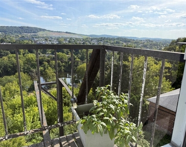 700 Wolf Avenue - Photo Thumbnail 11