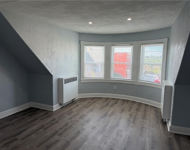 700 Wolf Avenue - Photo Thumbnail 21