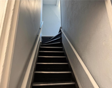 700 Wolf Avenue - Photo Thumbnail 7
